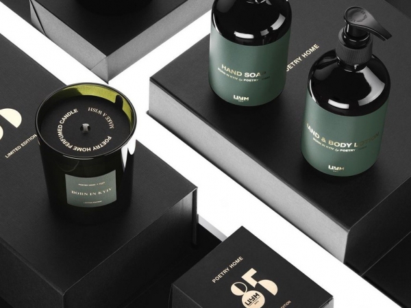 POETRY HOME & ЦУМ. Коробки на магнитах
