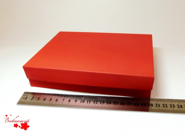 Размер 20*20*4 см. Коробка для подарочной упаковки. Цвет красный. 










