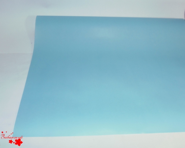 Однотонная подарочная бумага голубого цвета. 70 см на 10 метров











